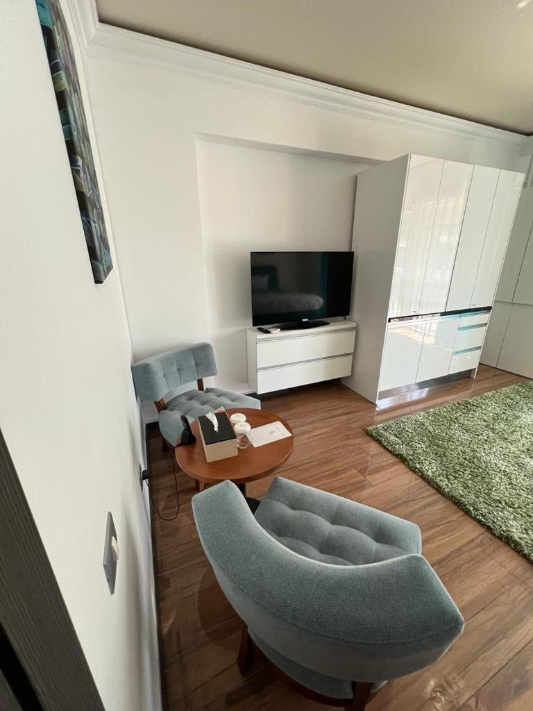 Отель Mamaia White Tower Экстерьер фото